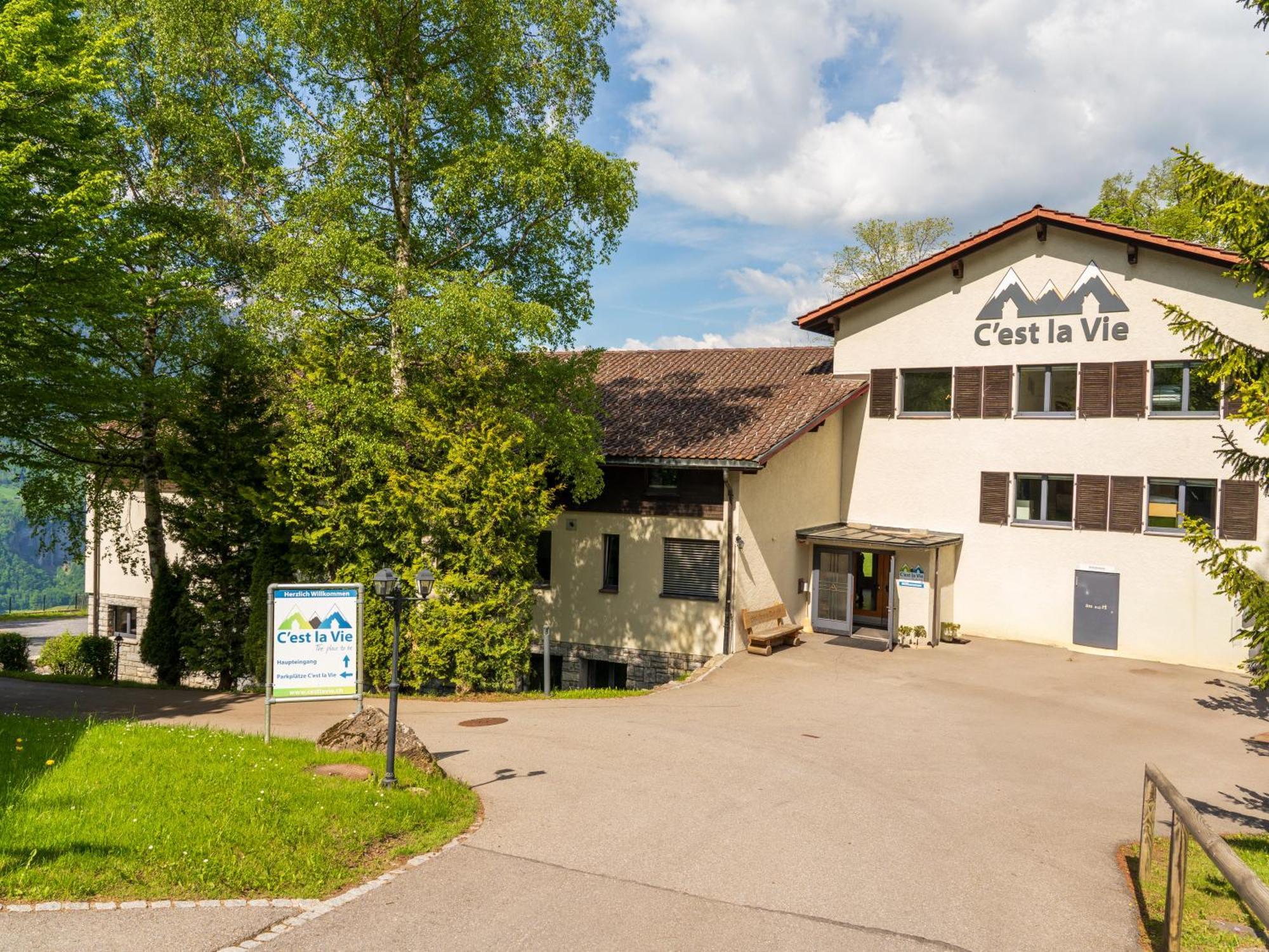 Family & Mountain Lodge C'Est La Vie Hasliberg Eksteriør bilde